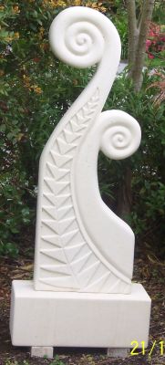 Elegance
Two fern fronds and fern leaf.
Statue standing 1.2 metres (plus base)
(SOLD)
