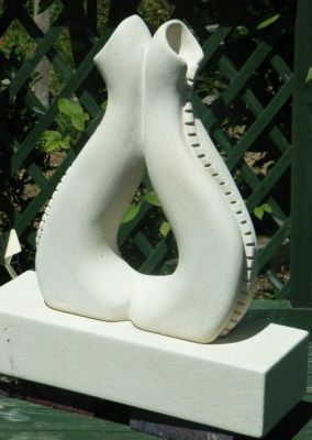 Abstract 1
Statue approx 600mm tall + 140mm base = 740 total height.
Another doodle in stone. Playing with shapes and shadows.

