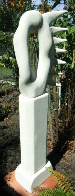 A dangerous point of view
Another of my 'looking through' series. With dangerous, almost lethal spikes or claws guard the organic, blobby viewing portal.
Three pieces pinned together. Total 1320mm tall.
