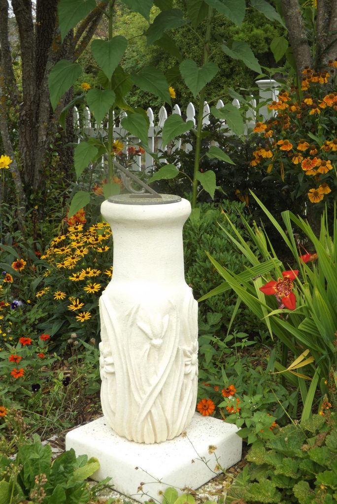 Daisy sundial